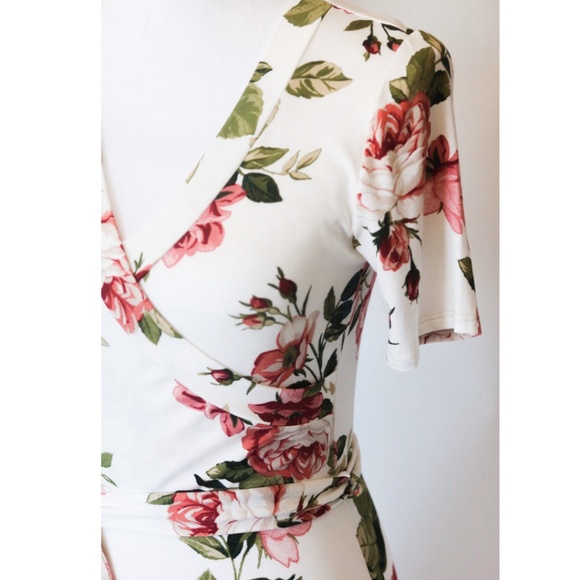 SURPLICE FLORAL MIDI DRESS $15 THIS WEEK - Picture 6 of 8